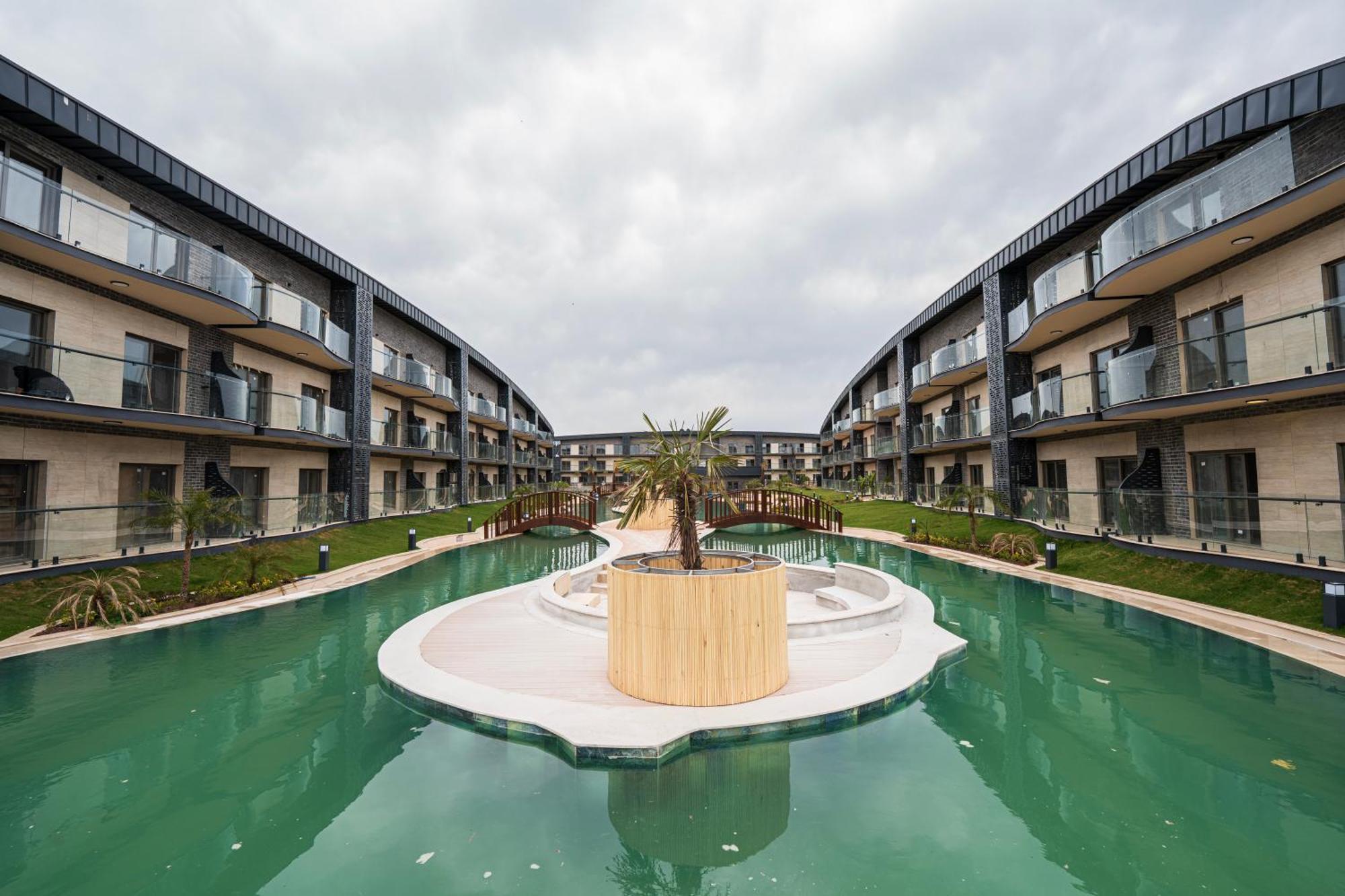 Lara Breeze Kundu Kanyon Apartment *