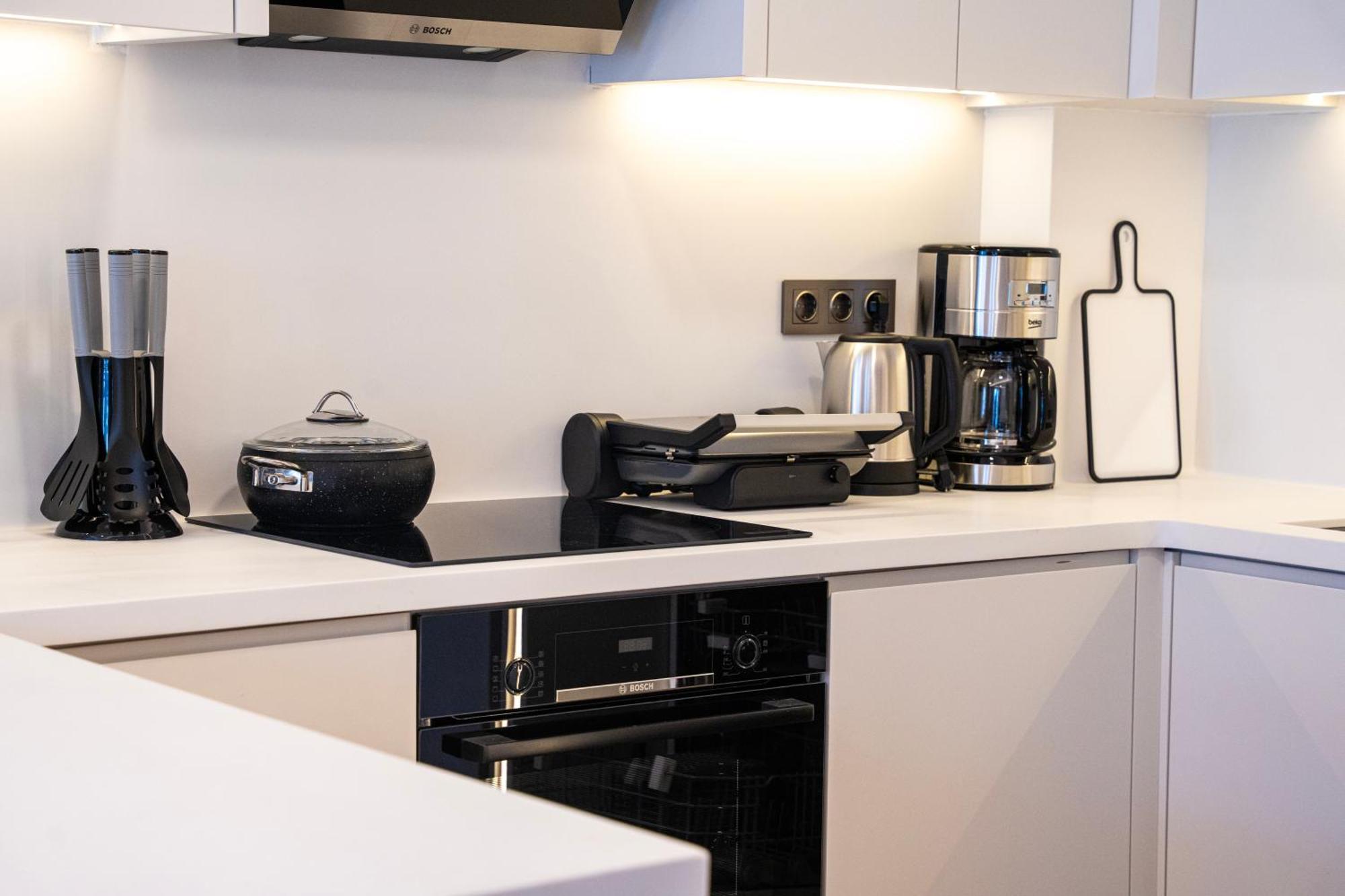 Lara Breeze Kundu Kanyon Apartment